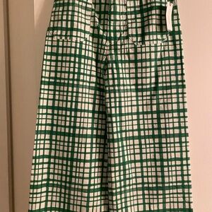 NWT- Anthropologie’s popular Collette pant. Cute summer Kelly Green Plaid Pants